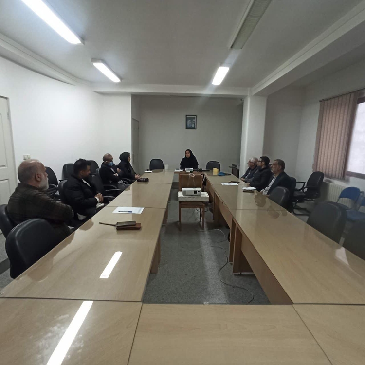 در دوره آموزشی ویژه مرغداران ساروی مطرح شد: آنفلوانزا و آنگارا تهدیدی جدی برای صنعت طیور است