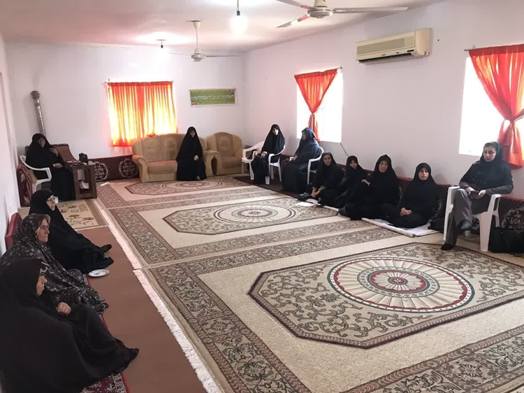 آموزش امنیت زیستی و واکسیناسیون طیور بومی به پرورش‌دهندگان سادات محله بابلسر ارائه شد